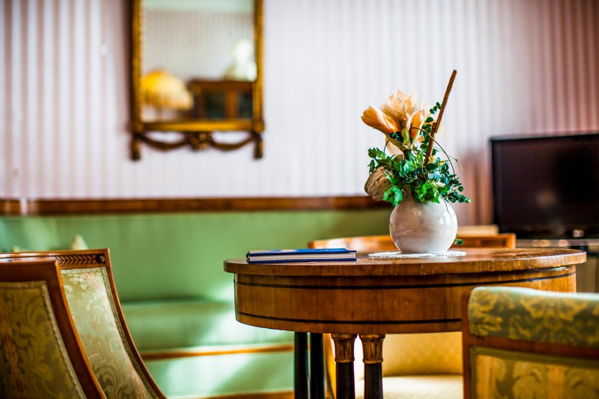Boardinghouse Sonne Hotell Offenburg Exteriör bild